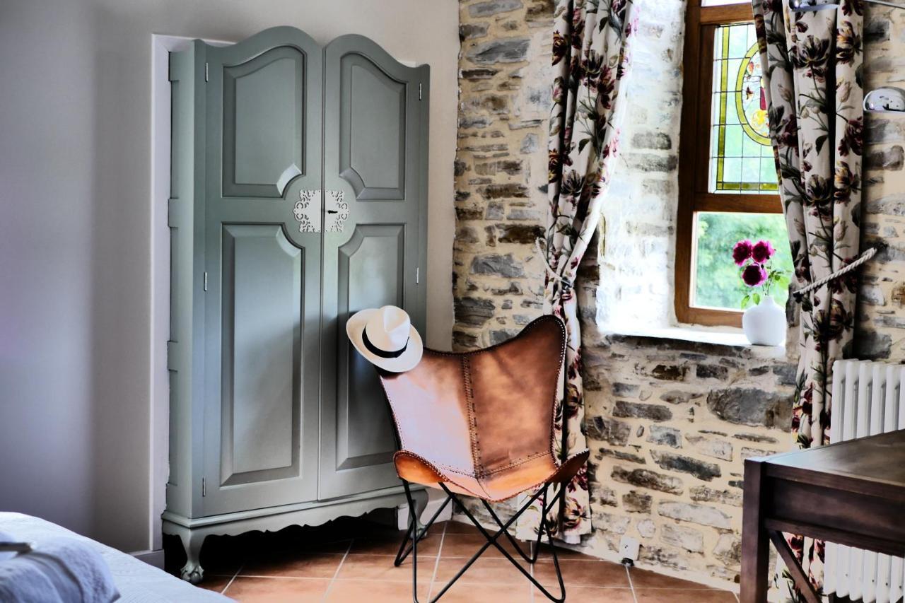 Chambres D'Hotes Secret Pyrenees Lasseube Exterior foto