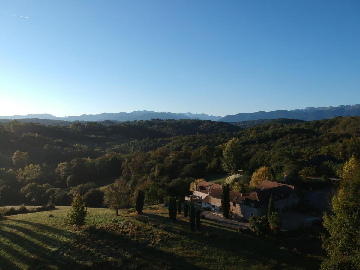 Chambres D'Hotes Secret Pyrenees Lasseube Exterior foto