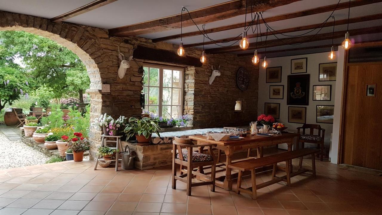 Chambres D'Hotes Secret Pyrenees Lasseube Exterior foto